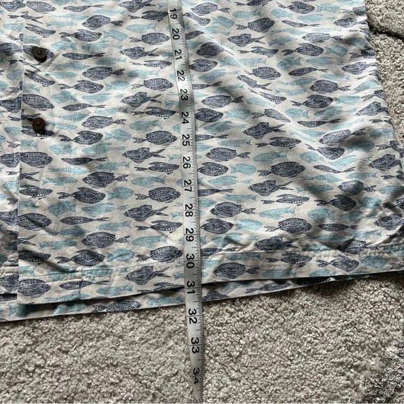 LL bean short sleeve button front fish print short sleeve novelty print XXL - Picture 7 of 8